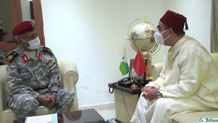 Visite de courtoisie du chargé d’affaires de l’ambassade du royaume du Maroc au CEMGA (2)