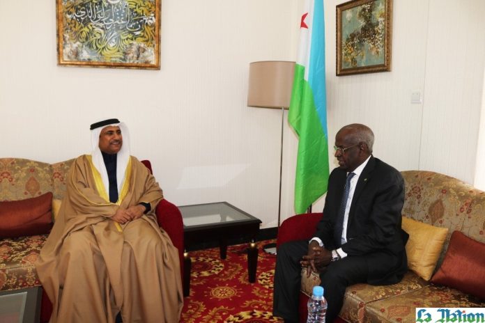 Entrevue entre le premier ministre Abdoulkader Kamil Mohamed et le président du parlement arabe