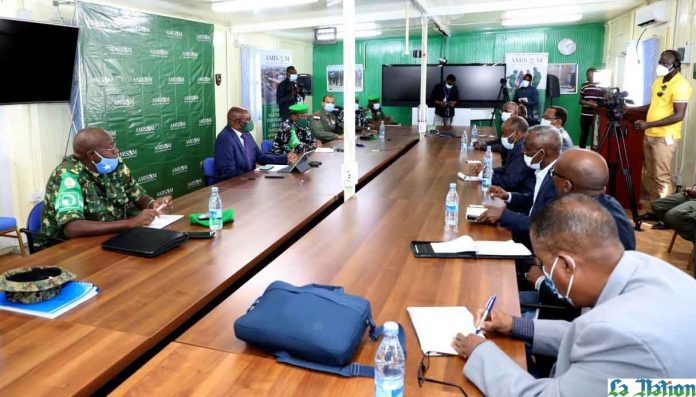 La délégation diplomatique et militaire djiboutienne à pied d’œuvre à Mogadisco (3)
