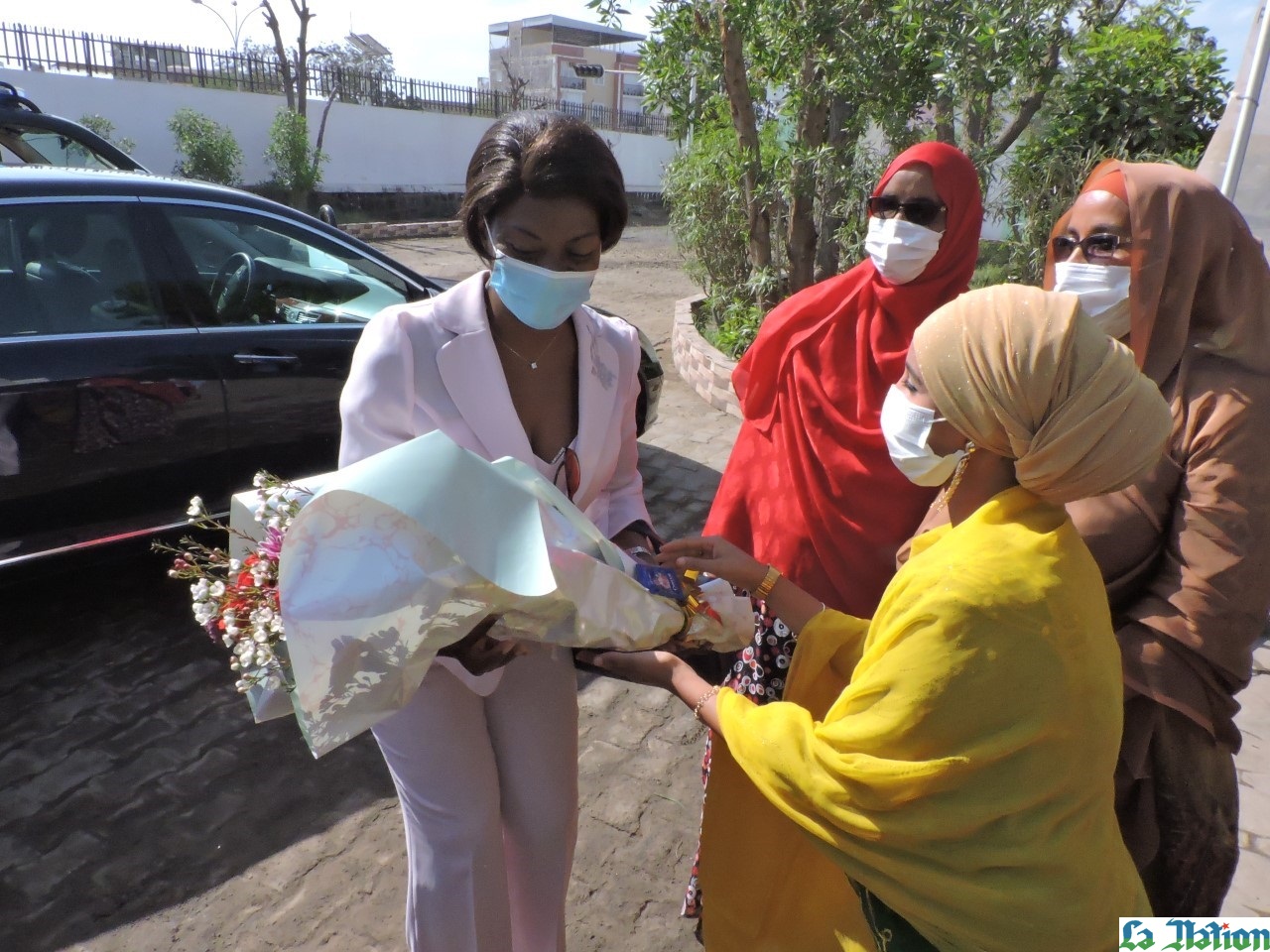 La première dame du Burkina Faso visite le siège de l’UNFD