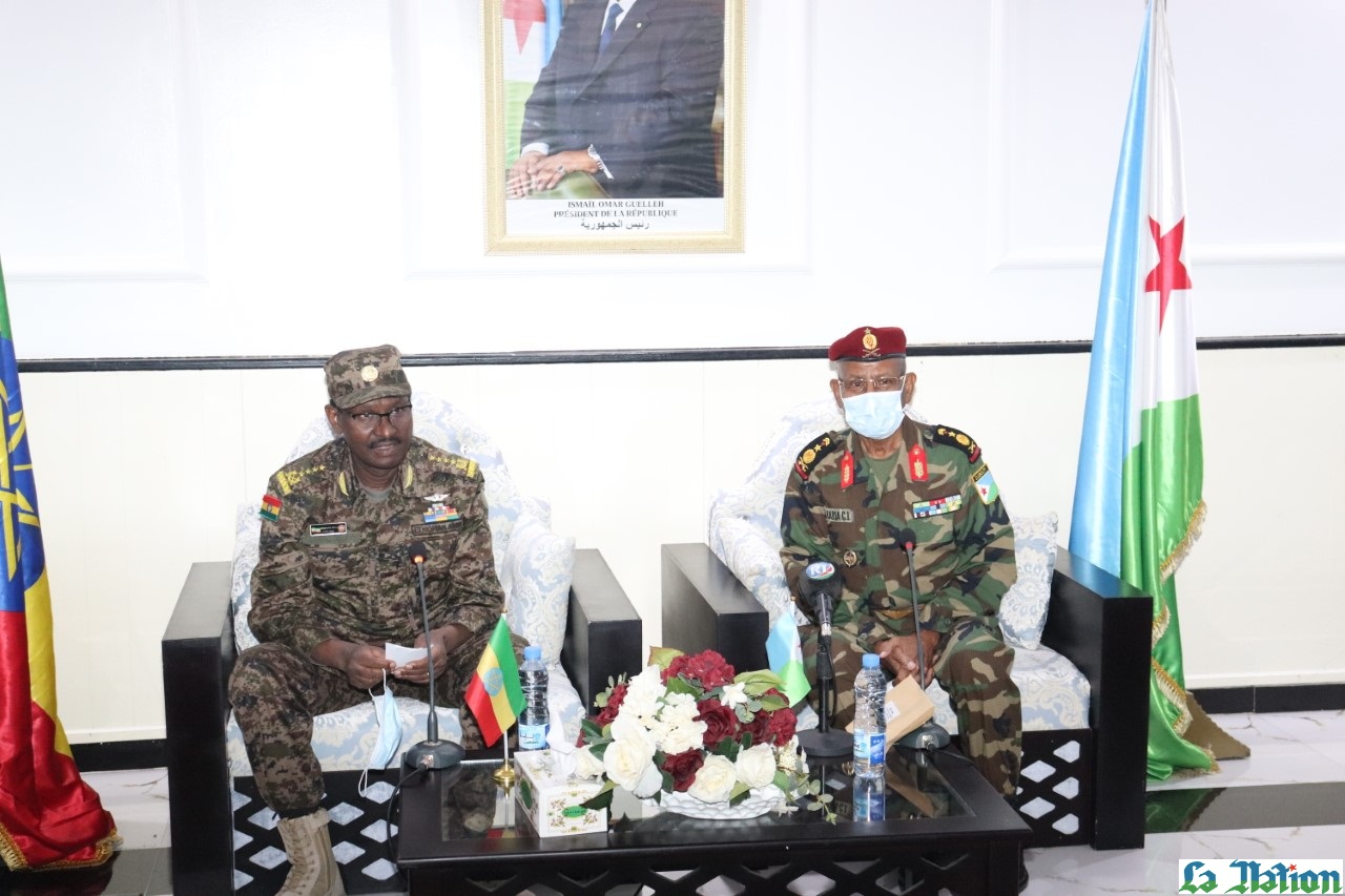 Visite à Djibouti du chef d’état-major général des forces armées éthiopiennes : Une cérémonie hautement fraternelle en l’honneur du général Birhanu Jula