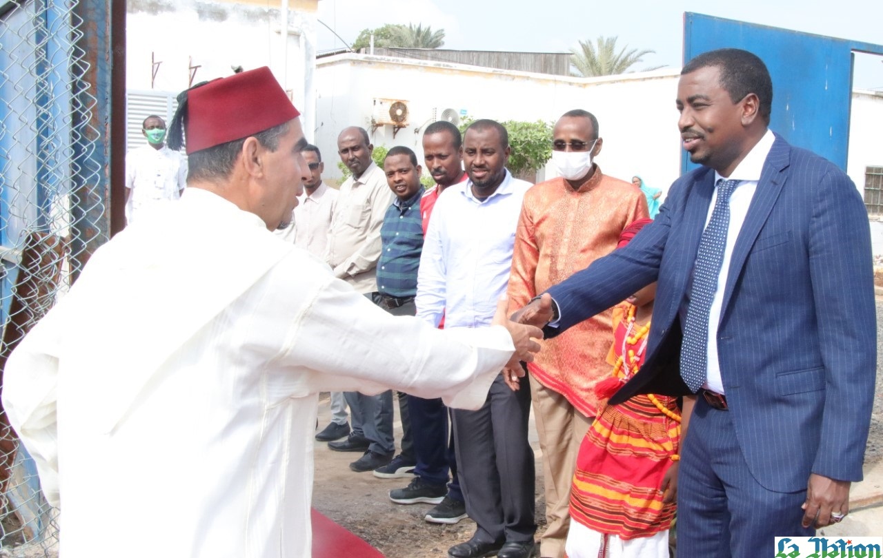 Visite de courtoisie du chargé d’affaire du royaume du Maroc au siège de la fédération de football