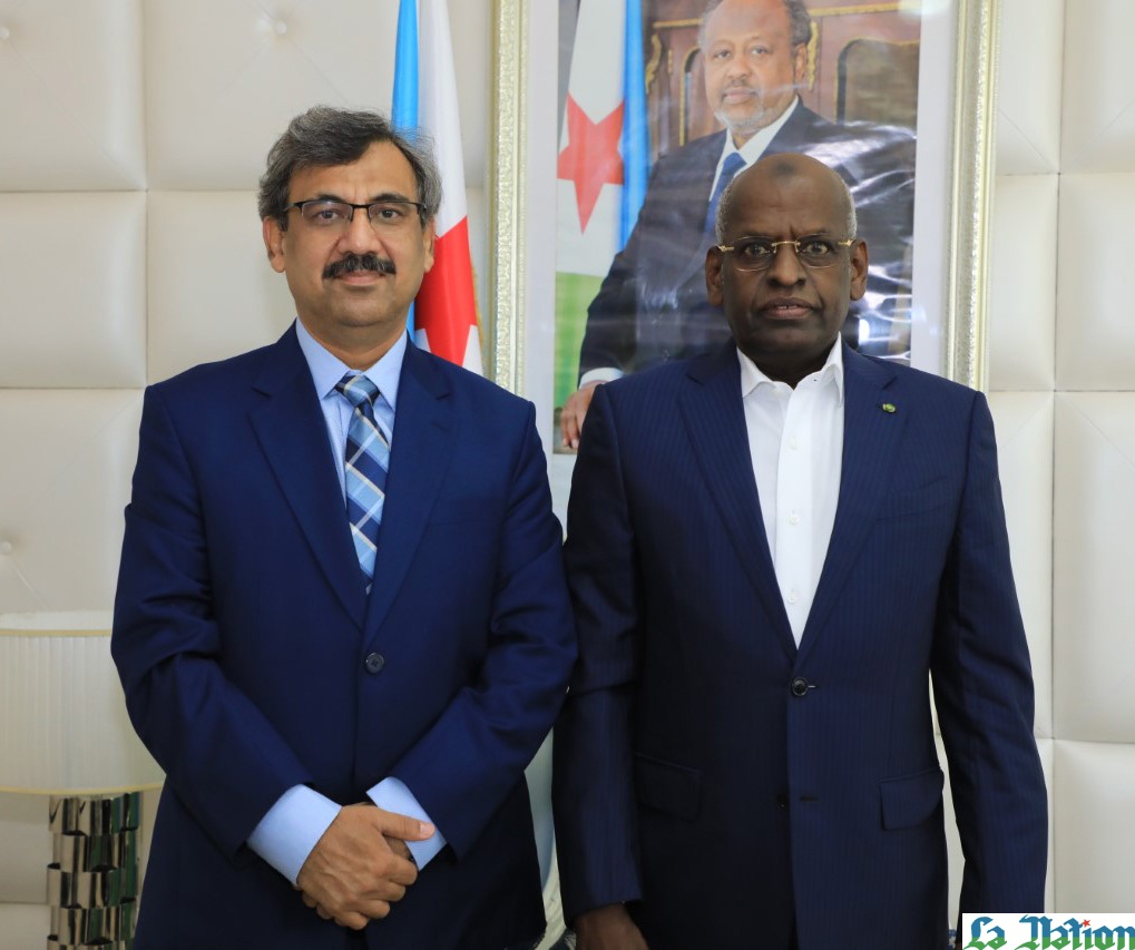 Le Premier ministre reçoit le nouvel ambassadeur de la république islamique du Pakistan