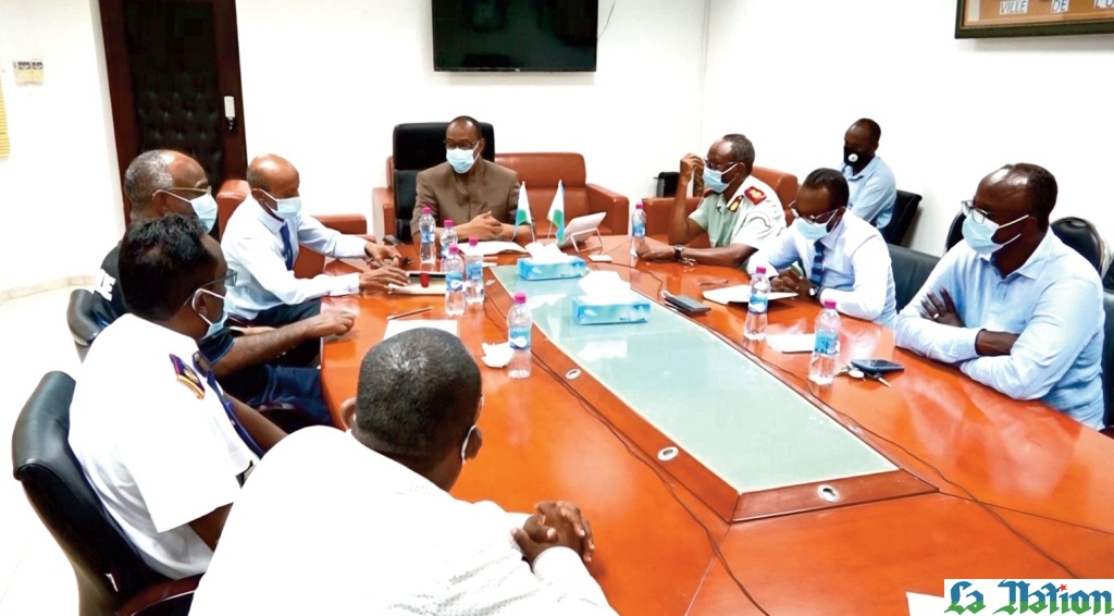 Covid-19 : Réunion d’urgence avec le comité scientifique