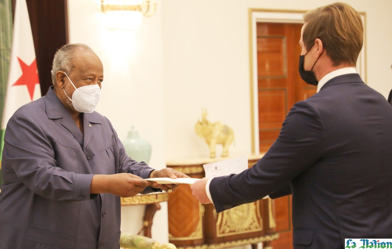 Le Président de la République reçoit les lettres de créances de trois nouveaux ambassadeurs