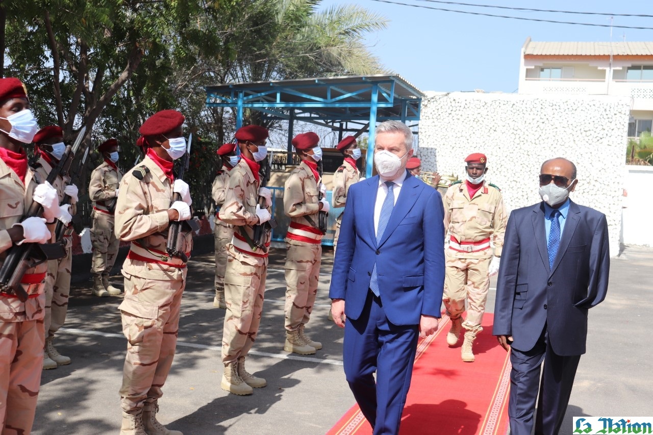 Le ministre de la défense Hassan Omar Mohamed reçoit son homologue italien Lorenzo Guerini