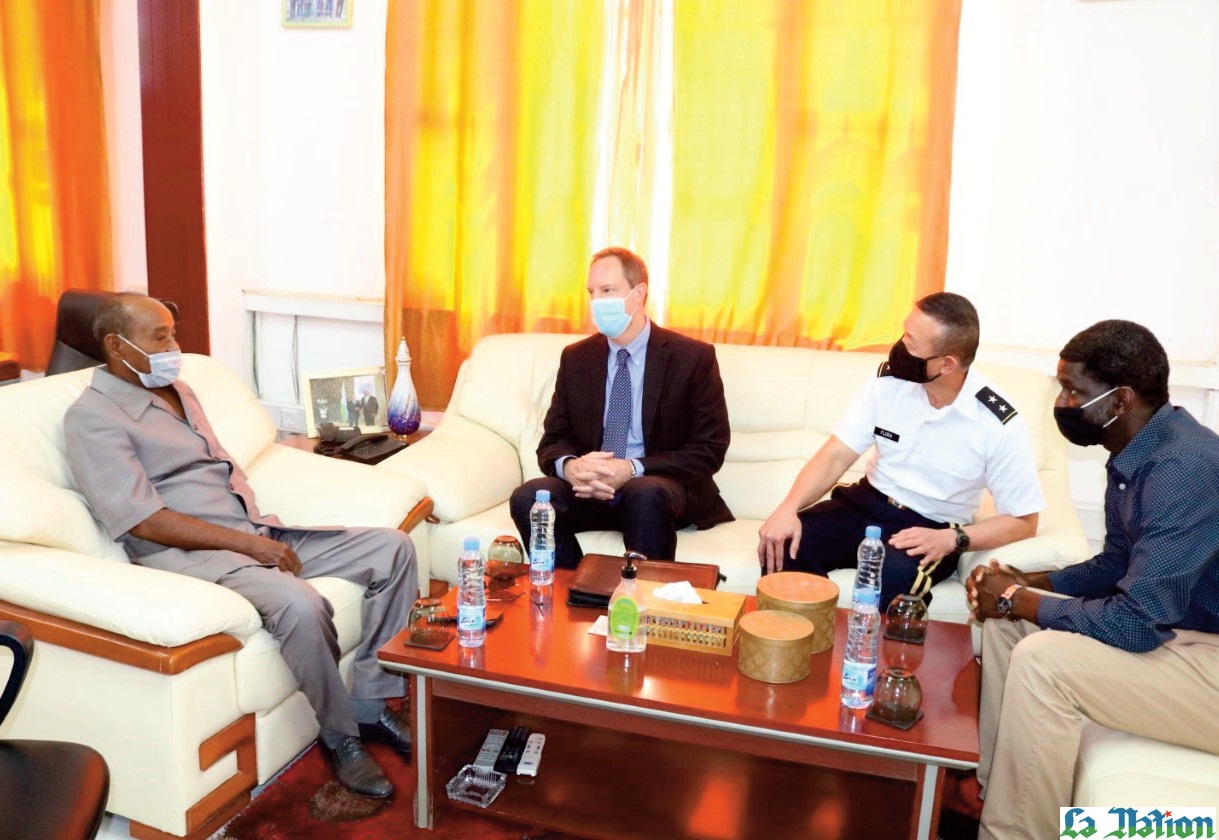 Entrevue entre le ministre de la défense et le chef de la chancellerie américaine de Djibouti