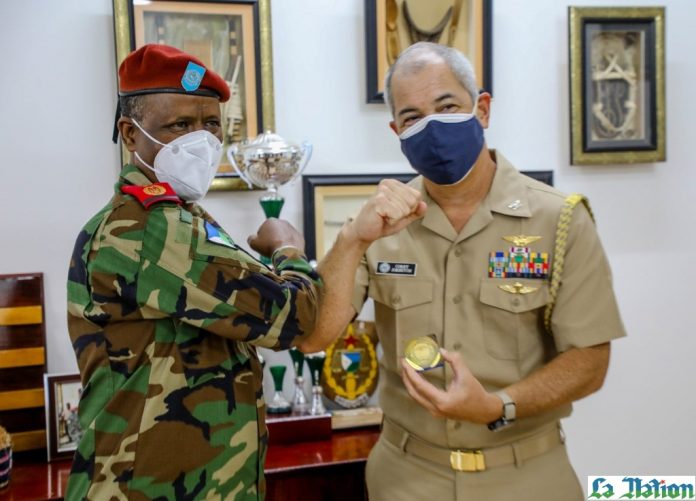 Garde Républicaine Visite de courtoisie du nouvel attaché de défense de la chancellerie américaine de Djibouti