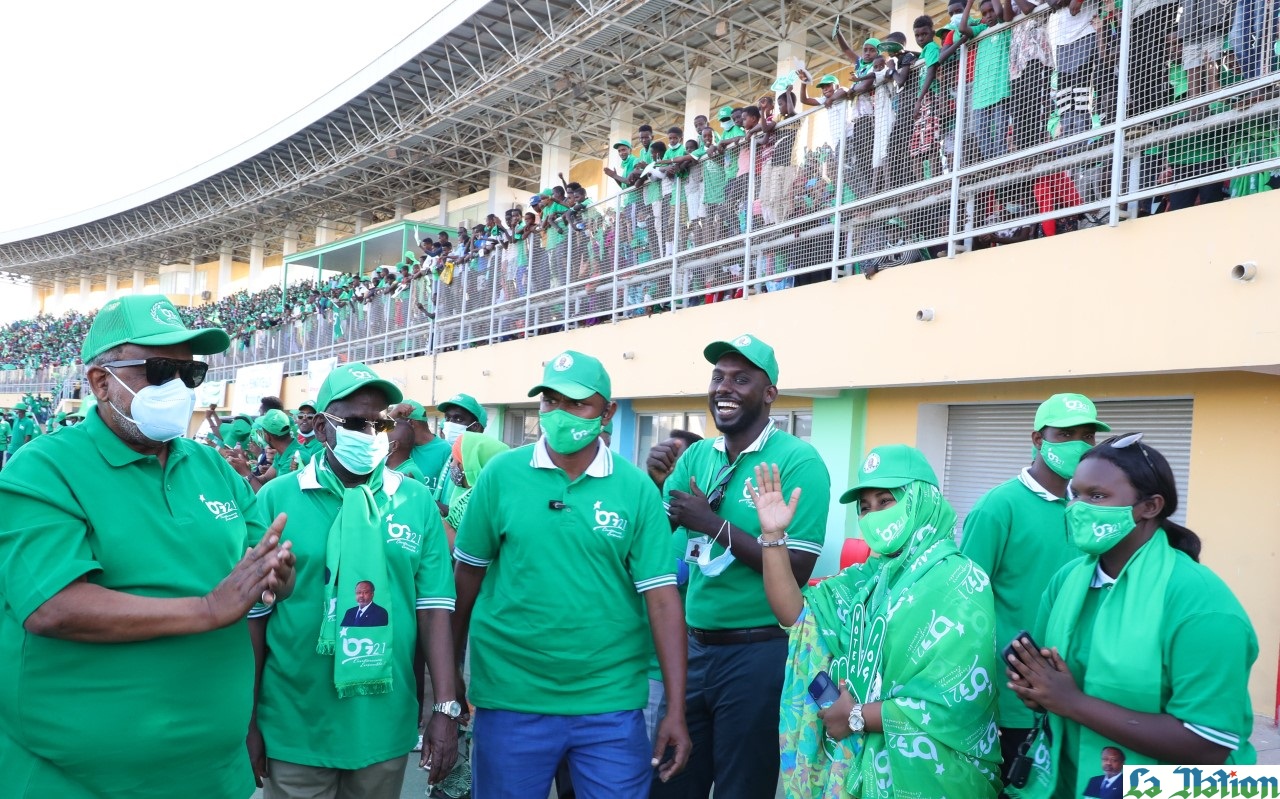 Election présidentielle 2021 : L’UMP clôture sa campagne par une véritable démonstration de force