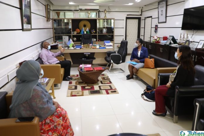 La représentante de l’UNICEF à Djibouti reçue par le secrétaire d’Etat à la Jeunesse et aux Sports (2)