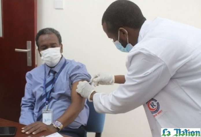 Lancement de la première phase de la campagne de vaccination contre la Covid-19 aux ports PDSA & DMP (1)