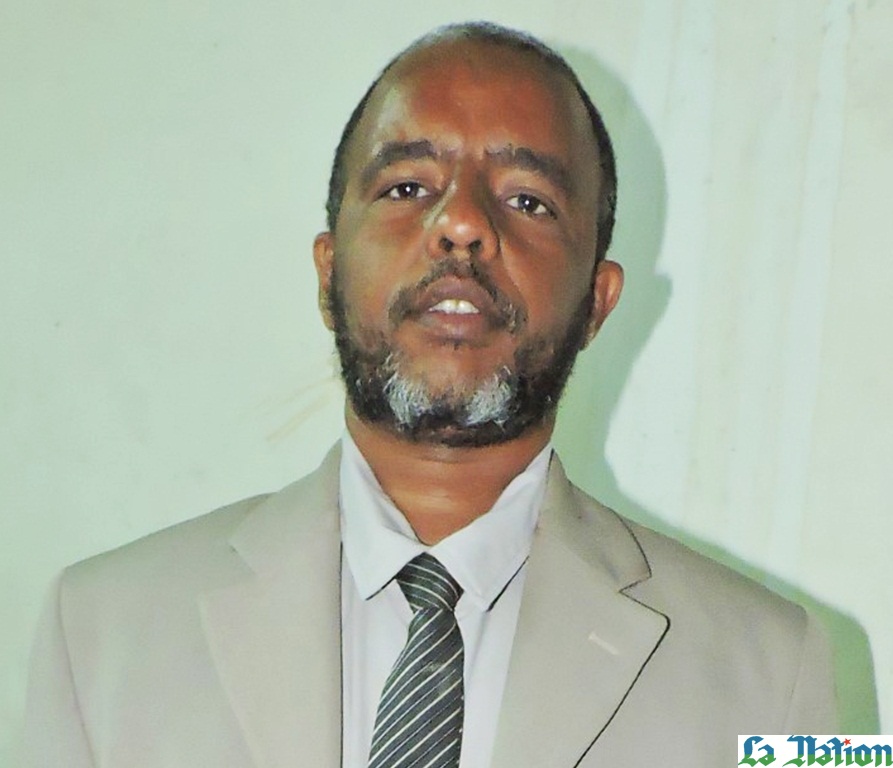 Portrait Wadour, la vedette de la radiodiffusion