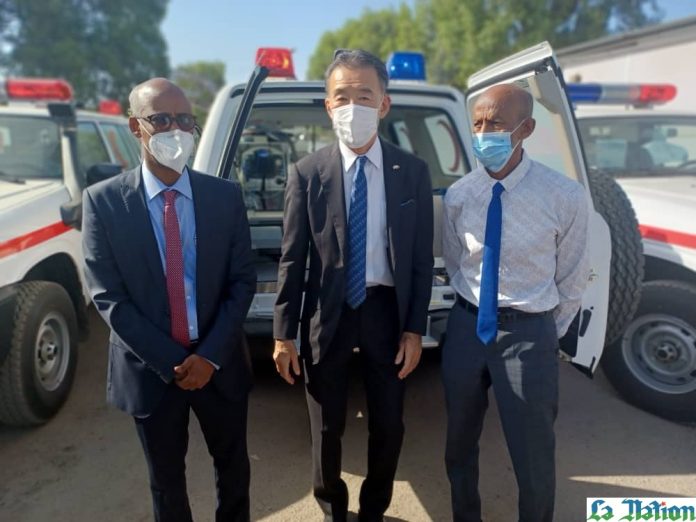 Le Japon octroie 10 ambulances au ministère de la santé dans le cadre de la riposte contre la Covid-19 (2)