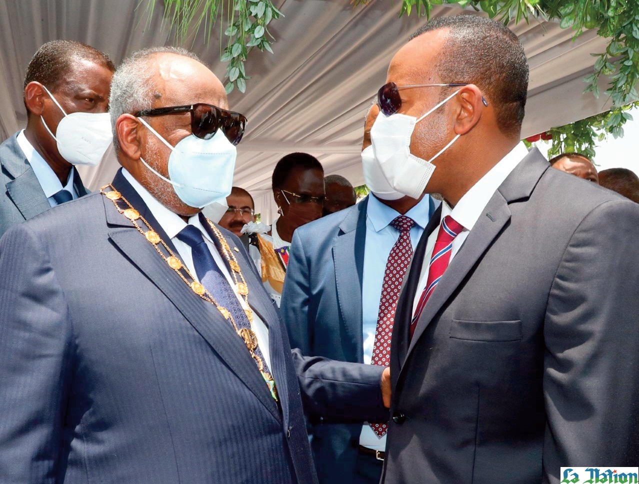 Le Président Guelleh investi officiellement à la tête de notre pays suite à sa brillante réélection