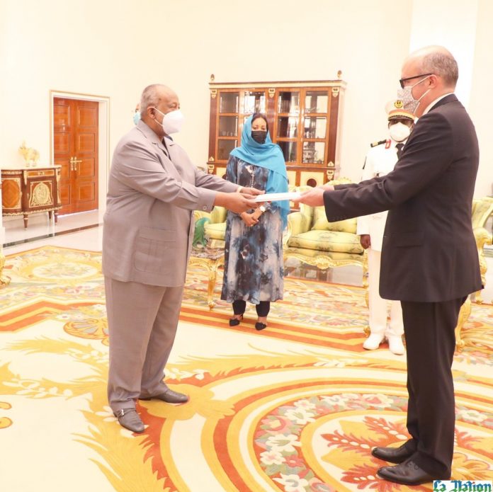 AUDIENCE PRéSIDENTIELLE ACCORDéE à DES NOUVEAUX AMBASSADEURS DE PAYS AMIS (1)