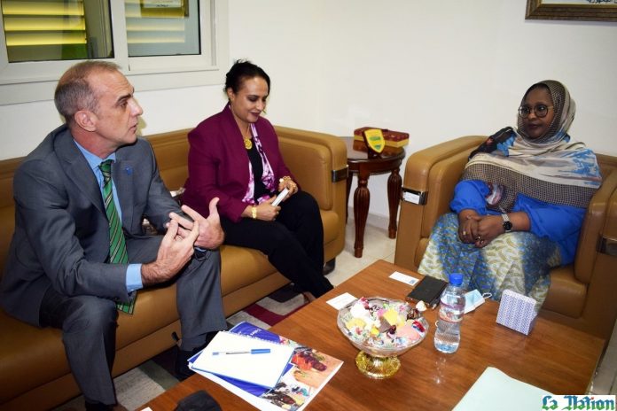 Entrevue entre la ministre Mouna Osman Aden et la représentante du PNUD à Djibouti (2)