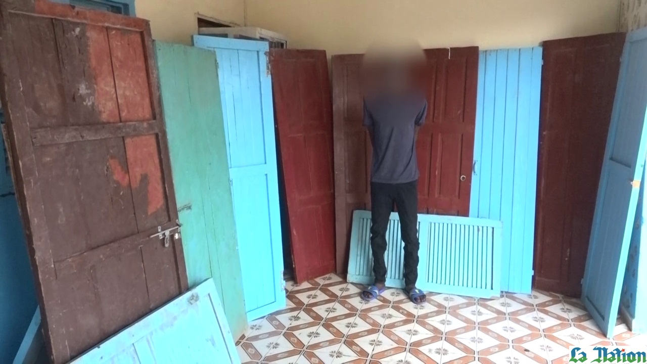 FAITS DIVERS : La cupidité pousse le voleur à dérober les portes et fenêtres d’une école