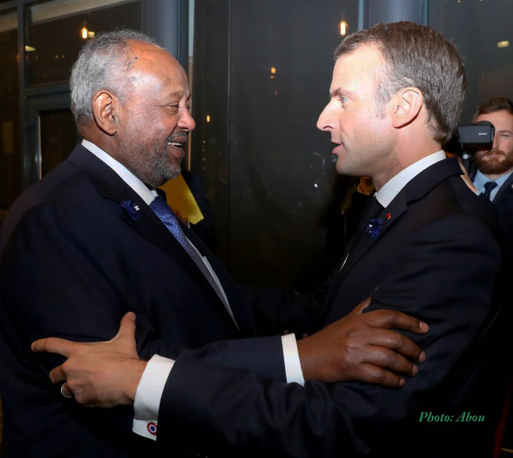 Le Président de la République reçoit les chaleureuses  félicitations de son homologue français