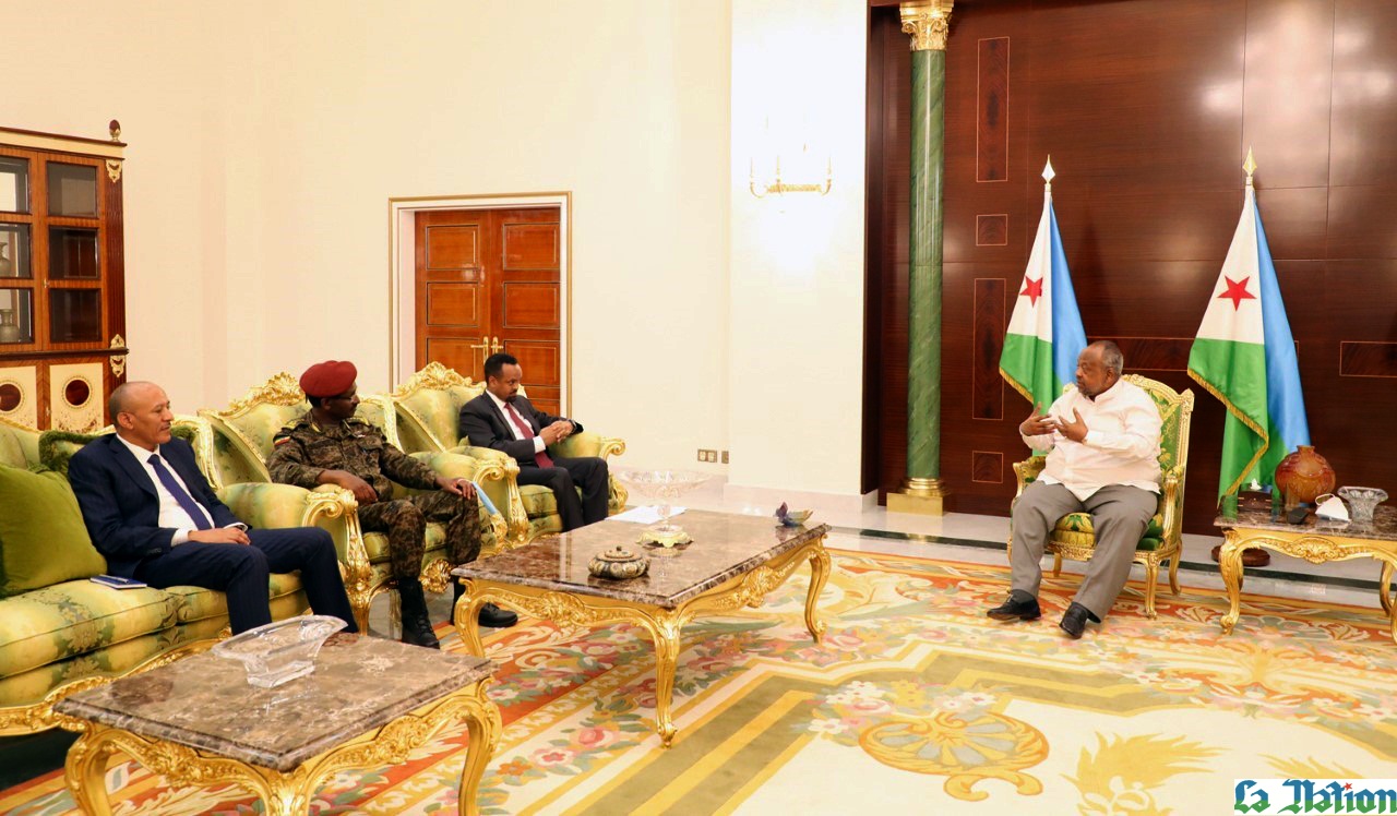 Le président de la République reçoit le ministre éthiopien des finances