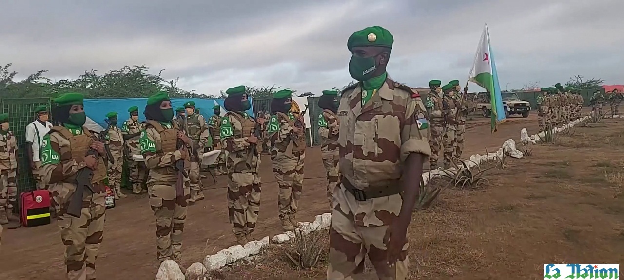 Les bataillons Hill 7 et Hill 8 célèbrent le 44e anniversaire de la création des Forces Armées Djiboutiennes
