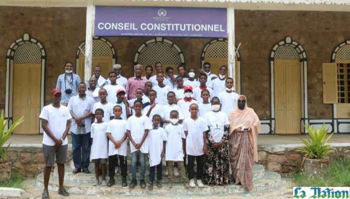 Une visite guidée pour motiver les collégiens à mieux connaître le patrimoine historique de notre capitale (2)