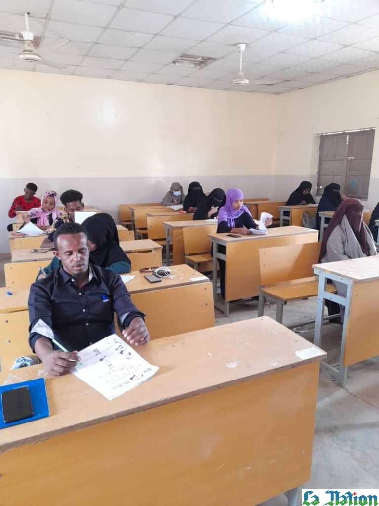 Examen en langue chinoise au collège Hayel Said