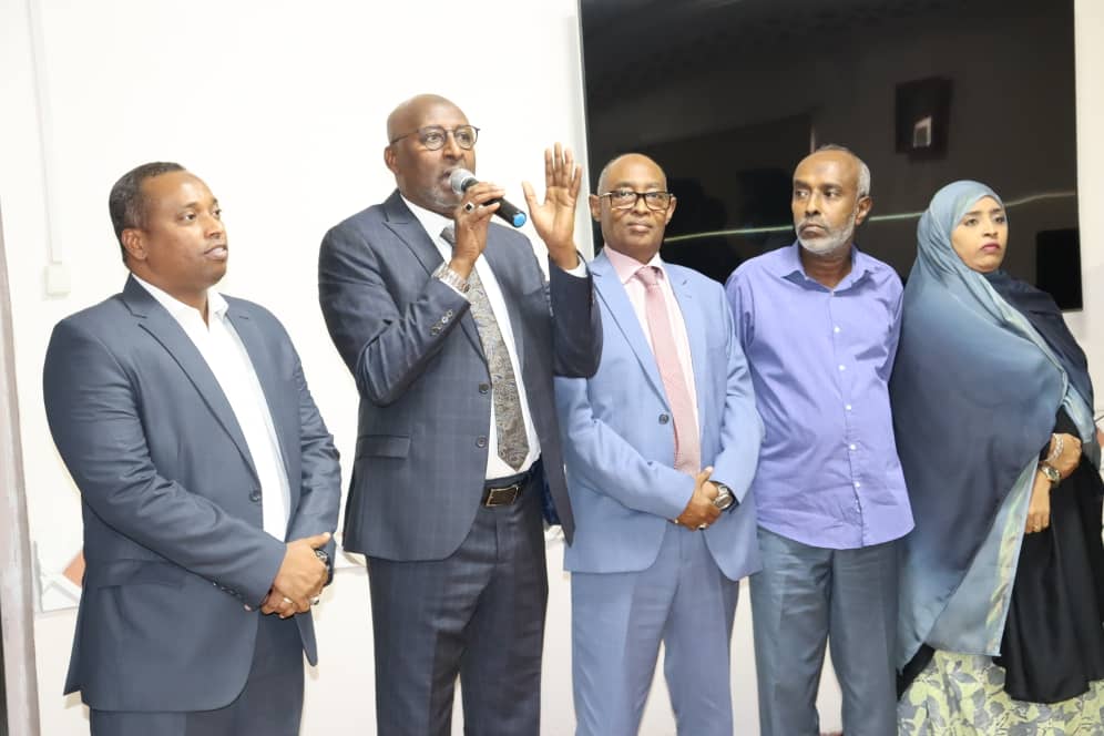 Le ministre de l’Education récompense les surdoués