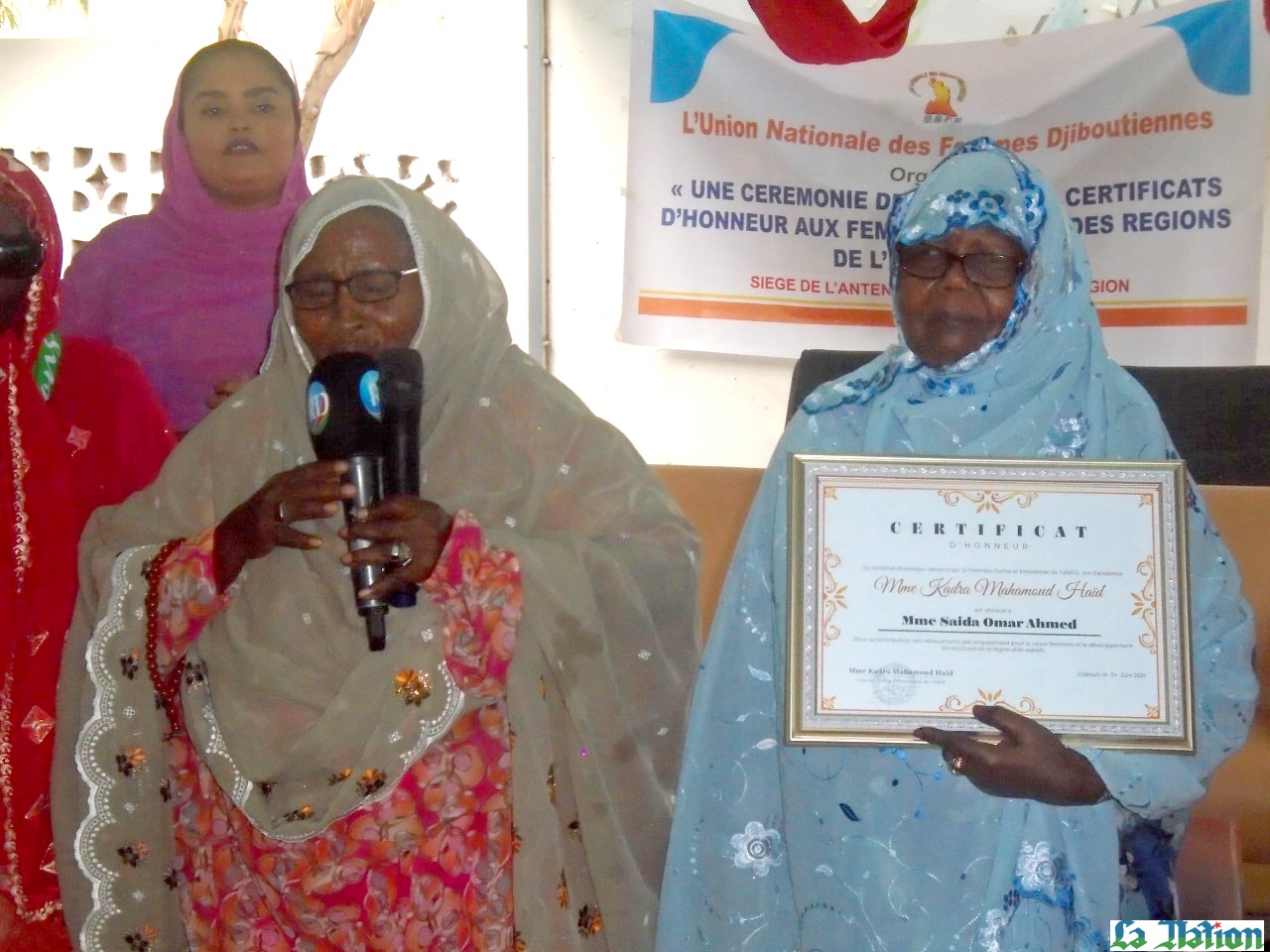 RECONNAISSANCE ET GRATITUDE NATIONALES ENVERS L’ENGAGEMENT DES FEMMES LEADERS ACTIVES POUR LA CAUSE NATIONALE
