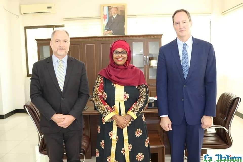 Rencontre entre la ministre Hibo Moumin Assoweh et l'ambassadeur des États-Unis d'Amérique