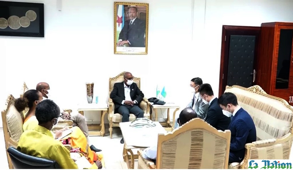 Le ministre de la Santé reçoit le nouvel ambassadeur de la Chine