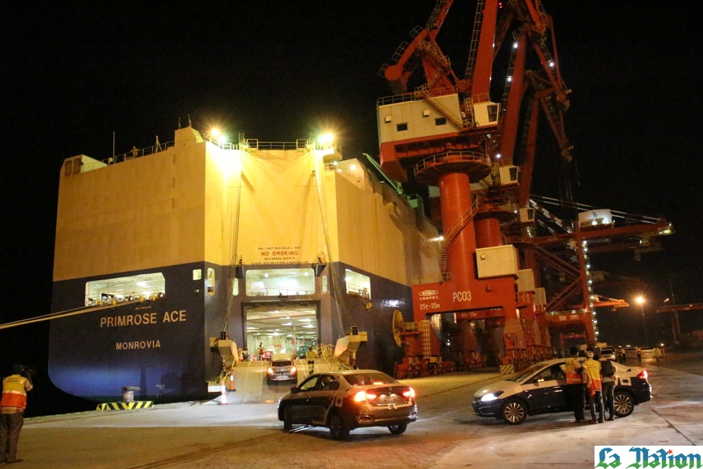 DMP fleuron national de transbordement de véhicules