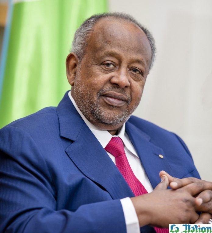 Djibouti, Le président Ismail Omar Guelleh dans son bureau de l