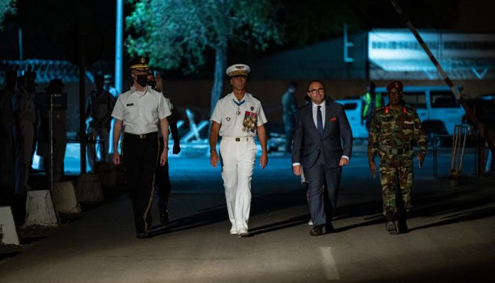 FFDJ Une cérémonie pour honorer la mémoire des soldats de Marine (1)