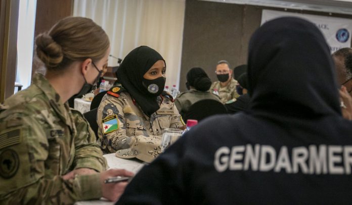 L'Armée Américaine a accueilli le Symposium des Femmes dans la Sécurité à Djibouti (2)