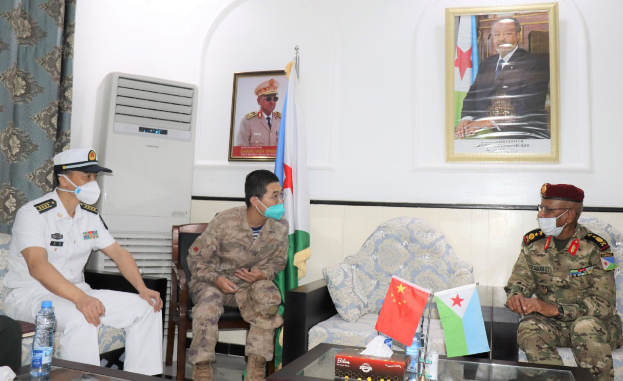 Le CEMGA reçoit le nouveau commandant de la base militaire chinoise