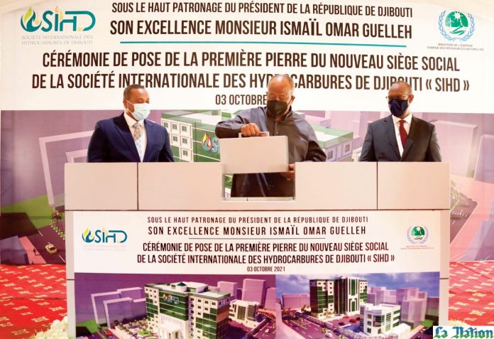 Coup d’envoi de la construction d’un édifice moderne pour l’ensemble des départements du ministère de l’Energie (2)
