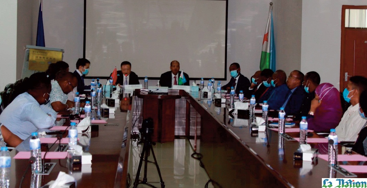 IED : Remise des certificats aux étudiants initiés à la langue mandarin