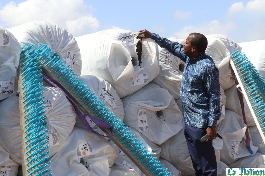 Académie de football de Nagad : Le président de la FDF inspecte les travaux de la dernière phase
