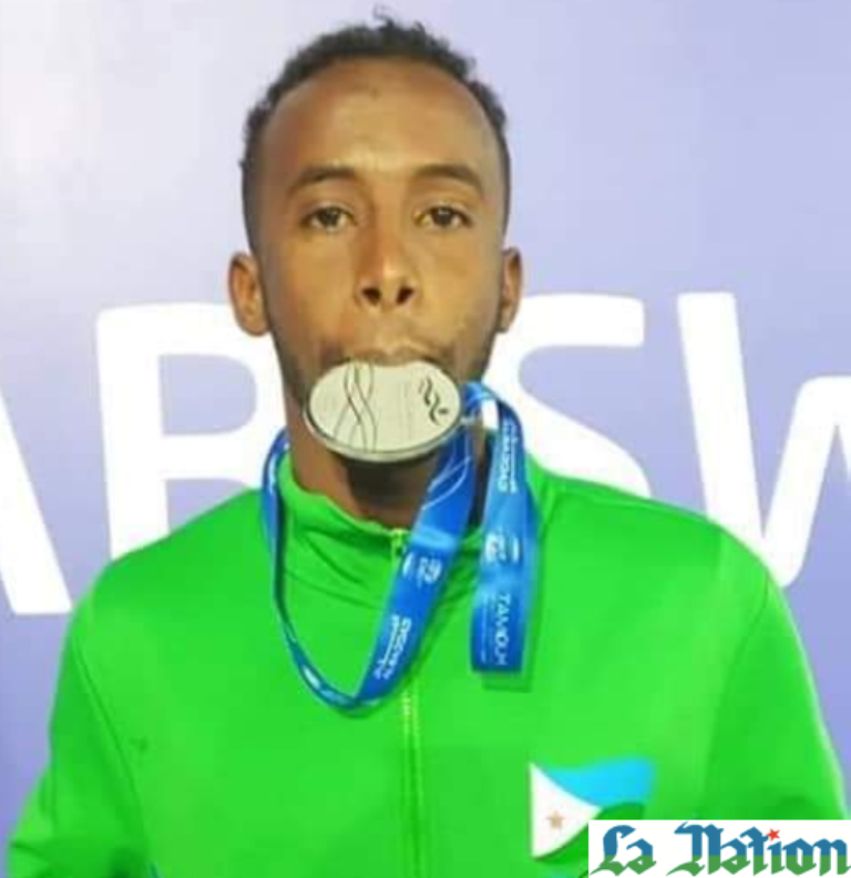 Retour triomphal du nageur Daoud Ali Haroun