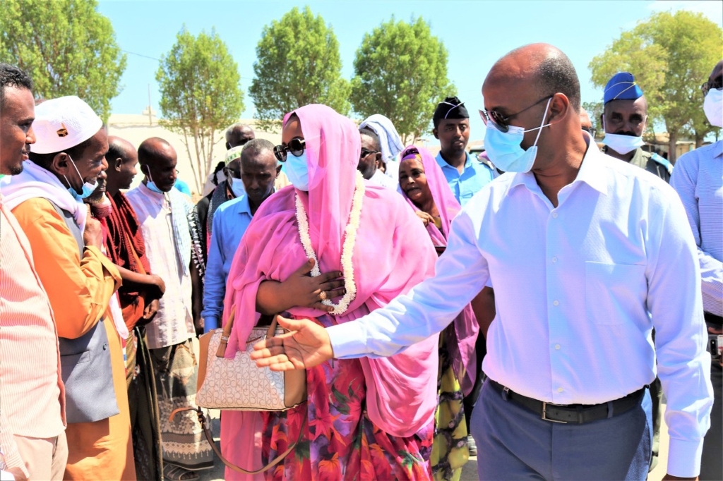 Visite de la MFF à Obock : La ministre Mouna Osman Aden s’imprègne des réalisations de son département dans cette région