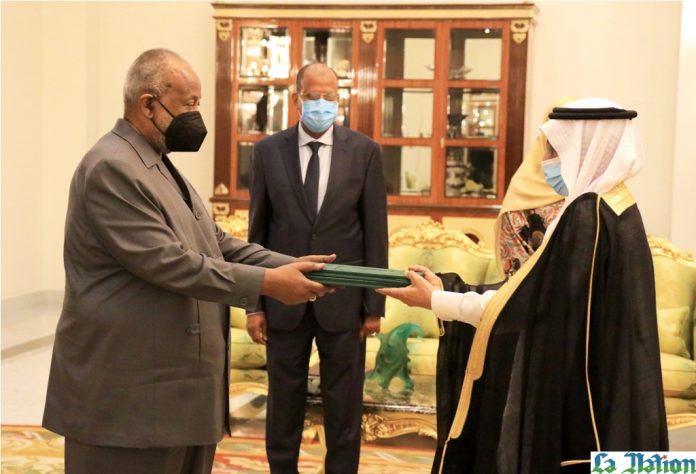 LE PRÉSIDENT DE LA RÉPUBLIQUE REÇOIT LES LETTRES DE CRÉANCE DU NOUVEL AMBASSADEUR D’ARABIE SAOUDITE À DJIBOUTI (1)