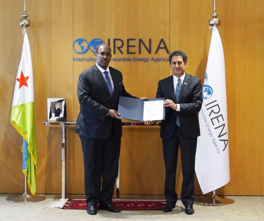 L’ambassadeur Moussa Mohamed Ahmed présente ses lettres d’accréditation au directeur général de l’IRENA