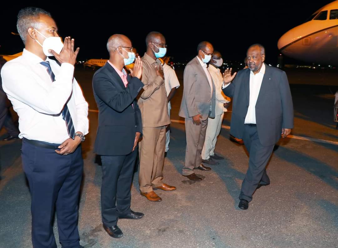 Flash Info : Communiqué Le Président de la République regagne le pays