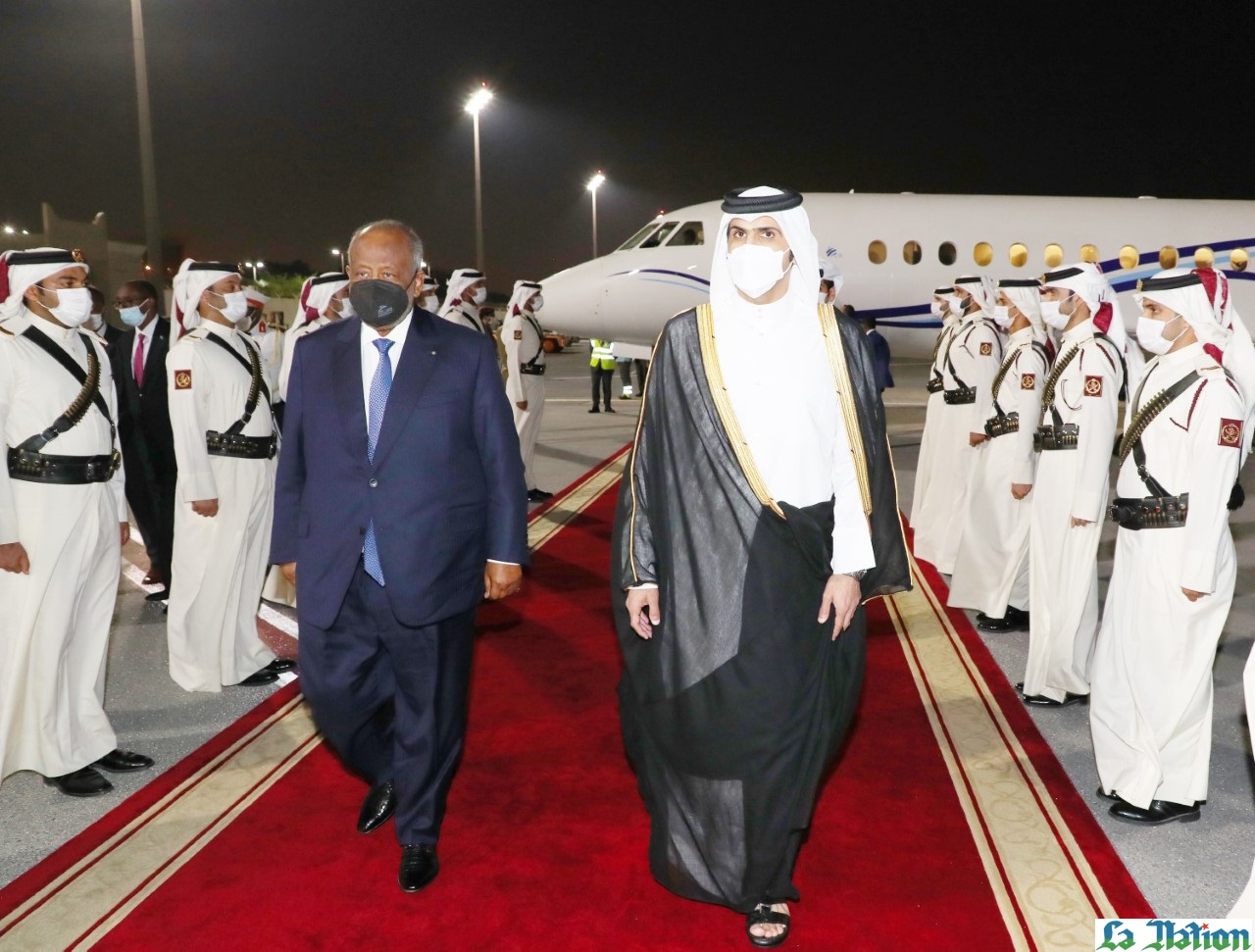 LE PRÉSIDENT DE LA RÉPUBLIQUE EFFECTUE UNE VISITE DE TRAVAIL AU QATAR