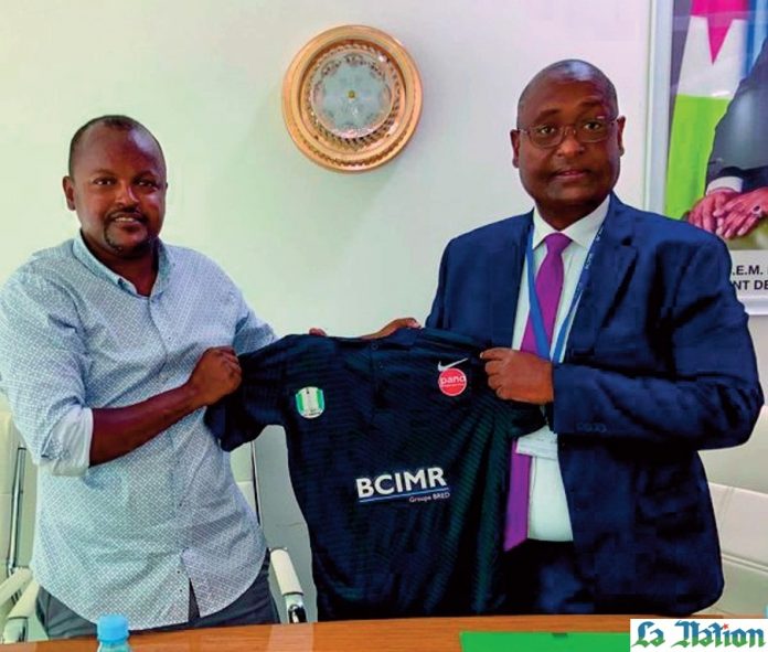 La BCIMR devient partenaire du football club d'Obock (1)