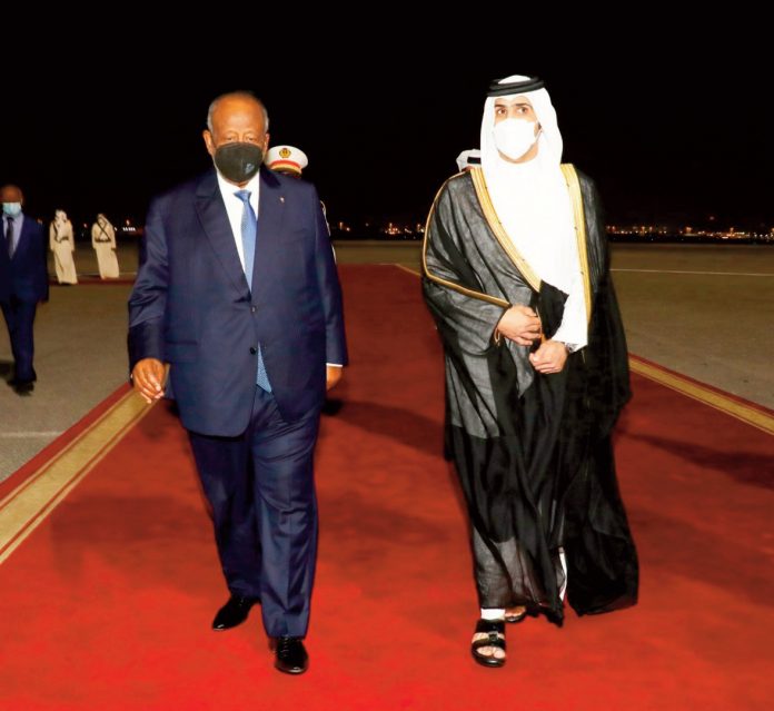 Le président de la République s’entretient avec l’émir du Qatar (2)