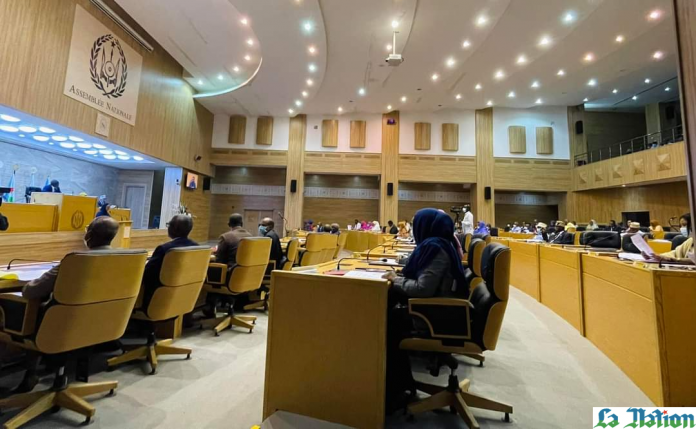Parlement première séance publique de la deuxième session ordinaire de l'année