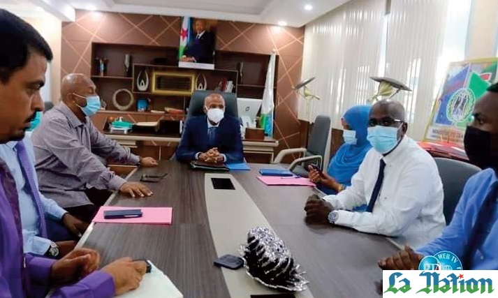 Le nouveau ministre du Travail entame une tournée d'inspection des différents services de son département