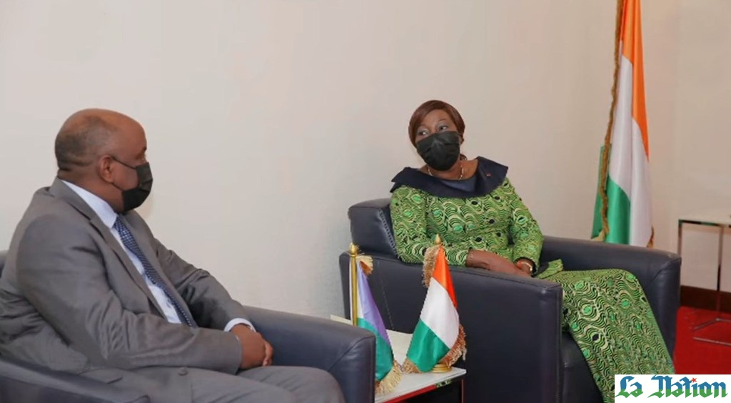 • Le nouvel ambassadeur de Djibouti en Côte d’Ivoire présente ses lettres de créances à la ministre des Affaires étrangères