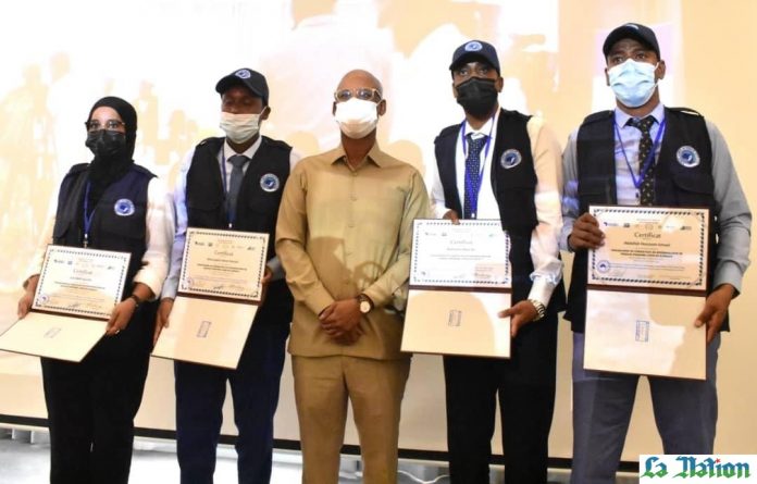 Cérémonie de remise de diplômes aux épidémiologistes de terrain (2)